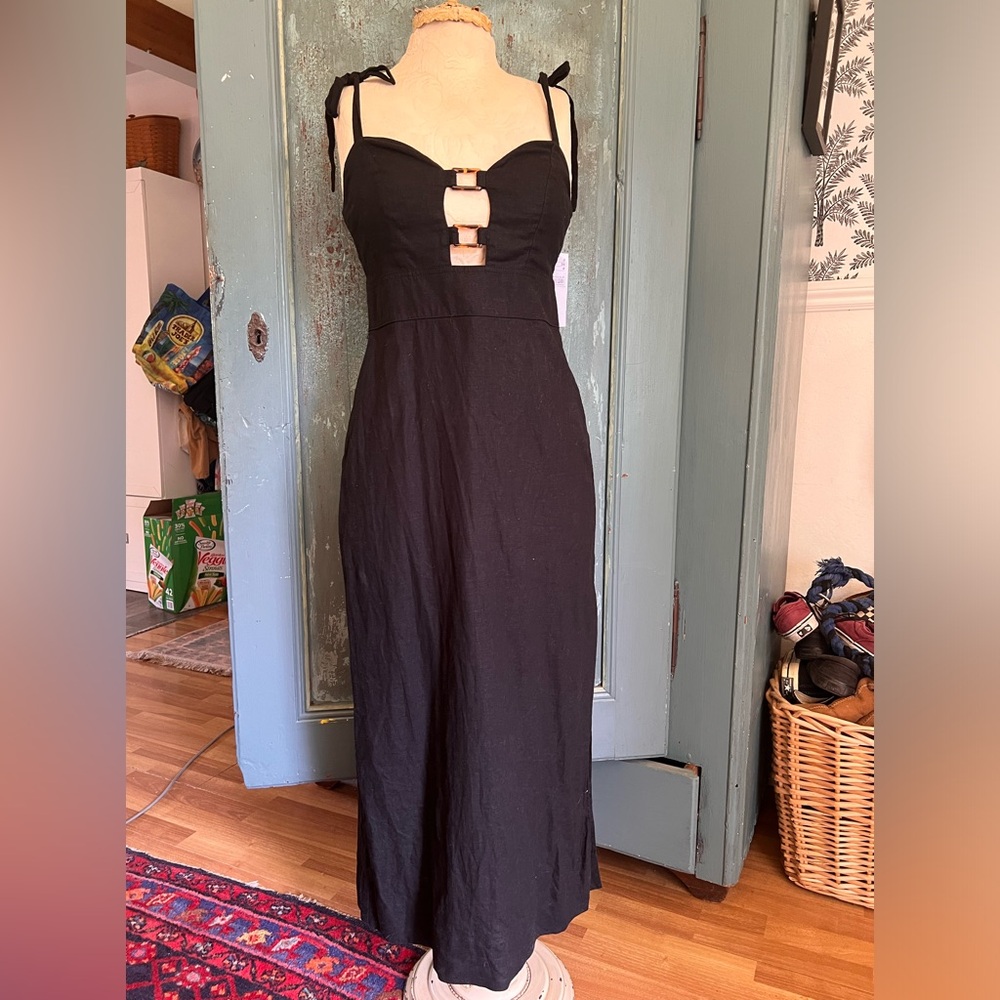 Top shop black deep plunge dress size 4 linen